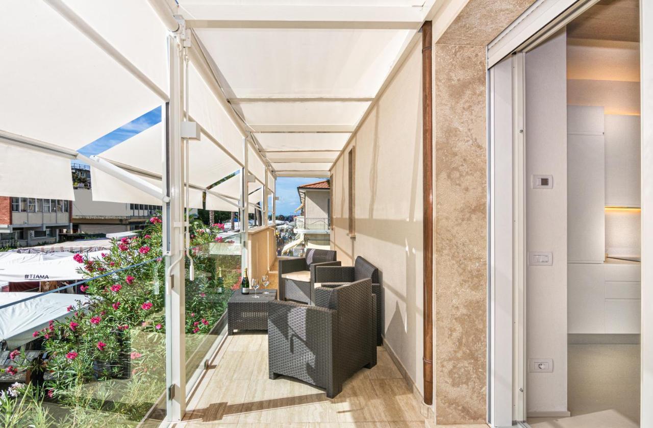 Sea Holidays Apartment Marina di Pietrasanta Eksteriør billede